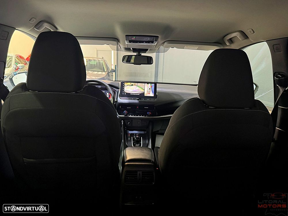 Nissan Qashqai 1.3 DIG-T N-Connecta Xtronic - 36