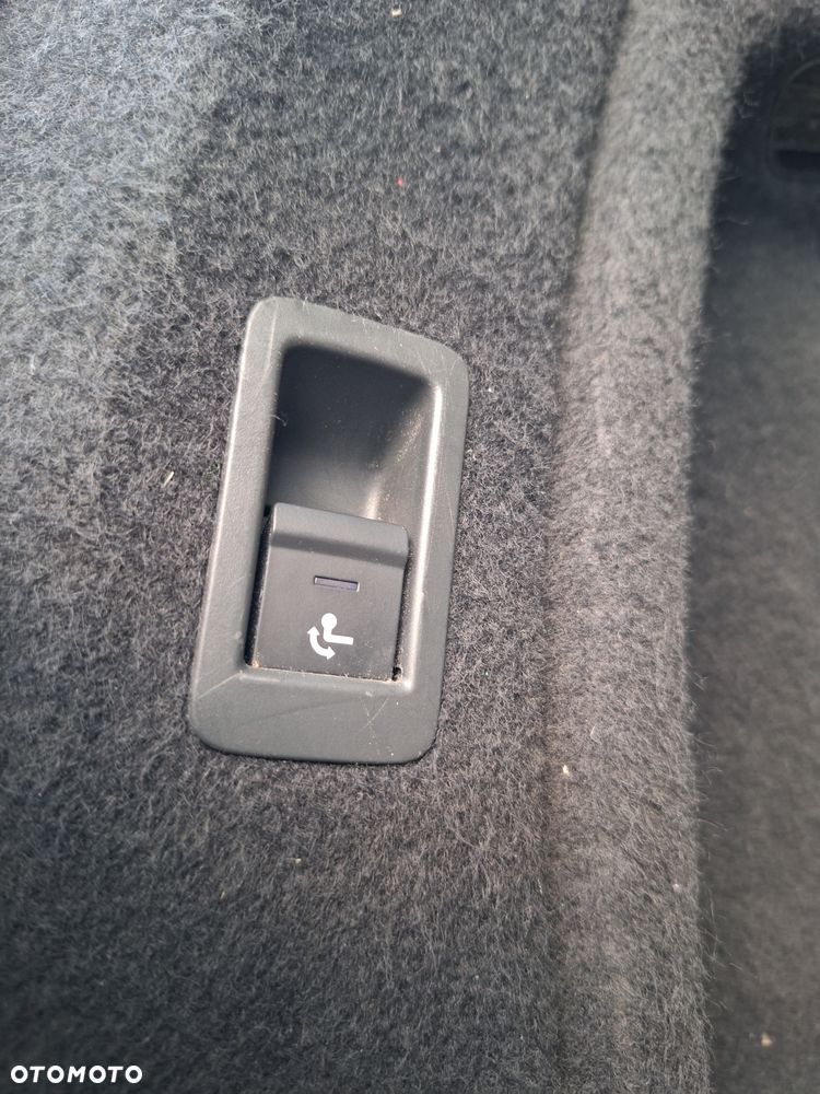 Audi A4 Avant 2.0 TDI DPF clean diesel Ambiente - 31