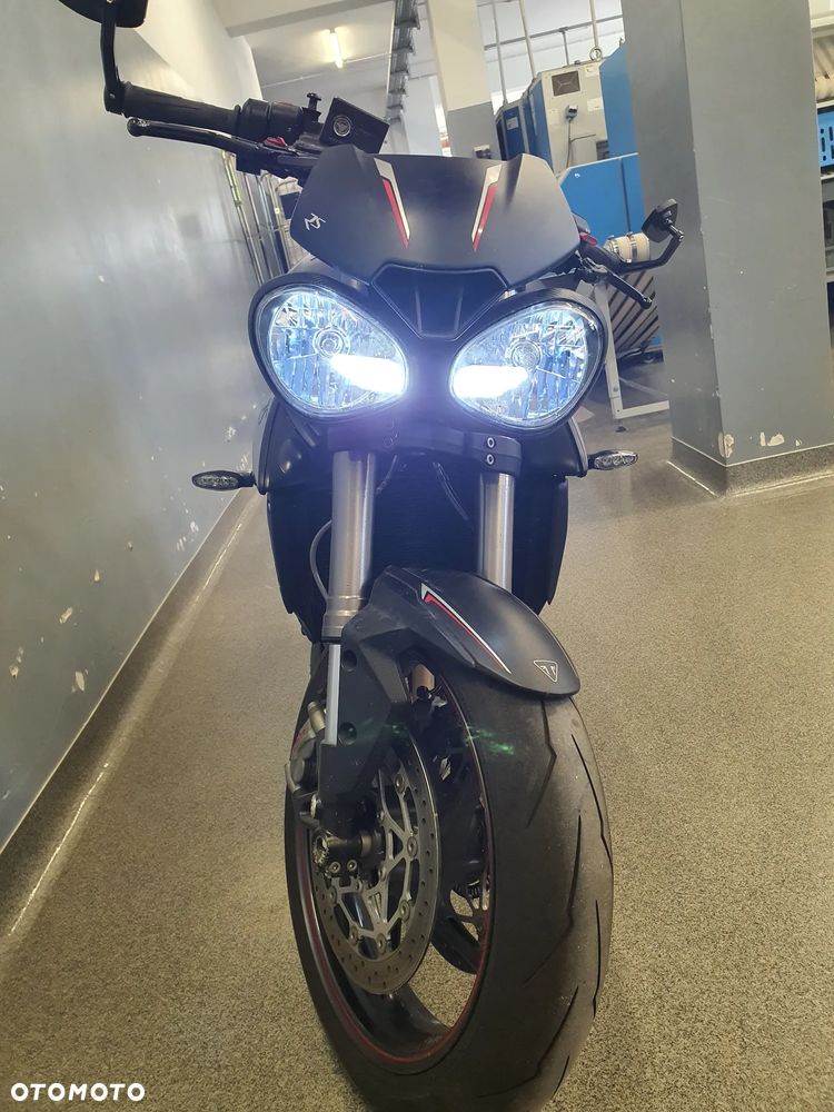 Triumph Street Triple - 5