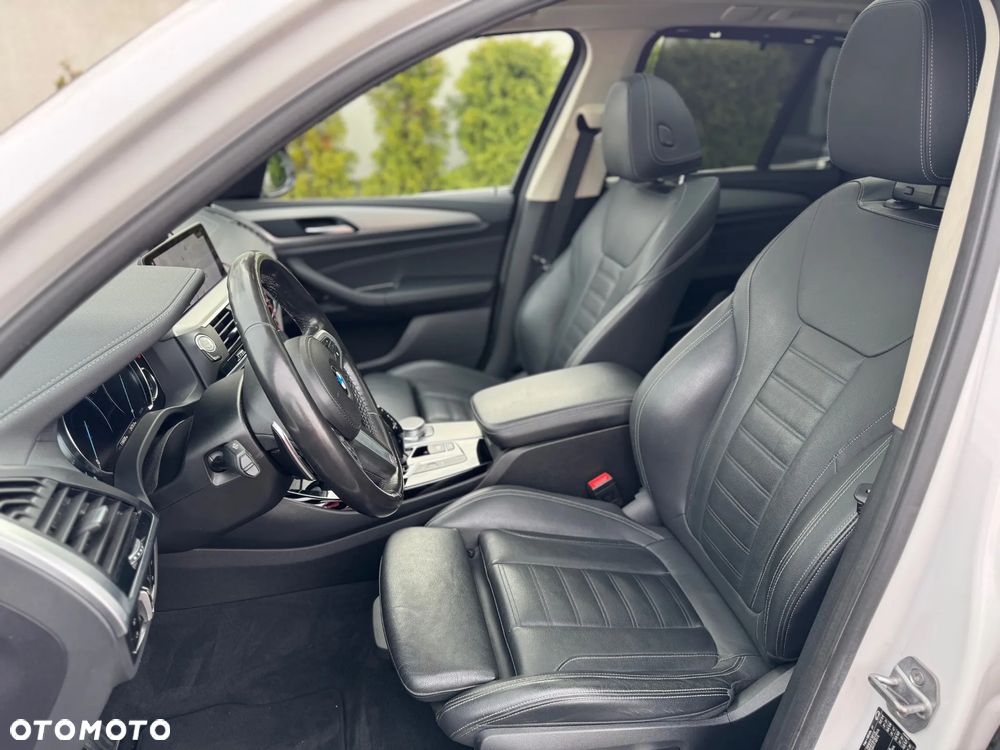 BMW X3 xDrive30i GPF Luxury Line - 10