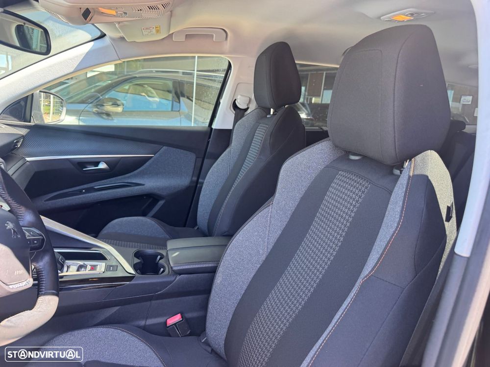 Peugeot 5008 PureTech 130 EAT8 Stop & Start Active - 4