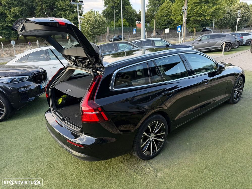 Volvo V60 2.0 T6 AWD TE Essential - 45