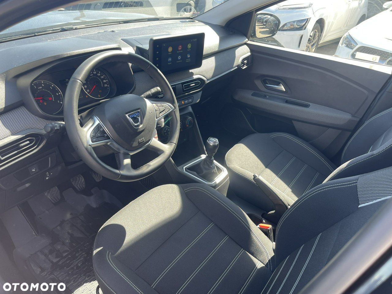Dacia Sandero - 6