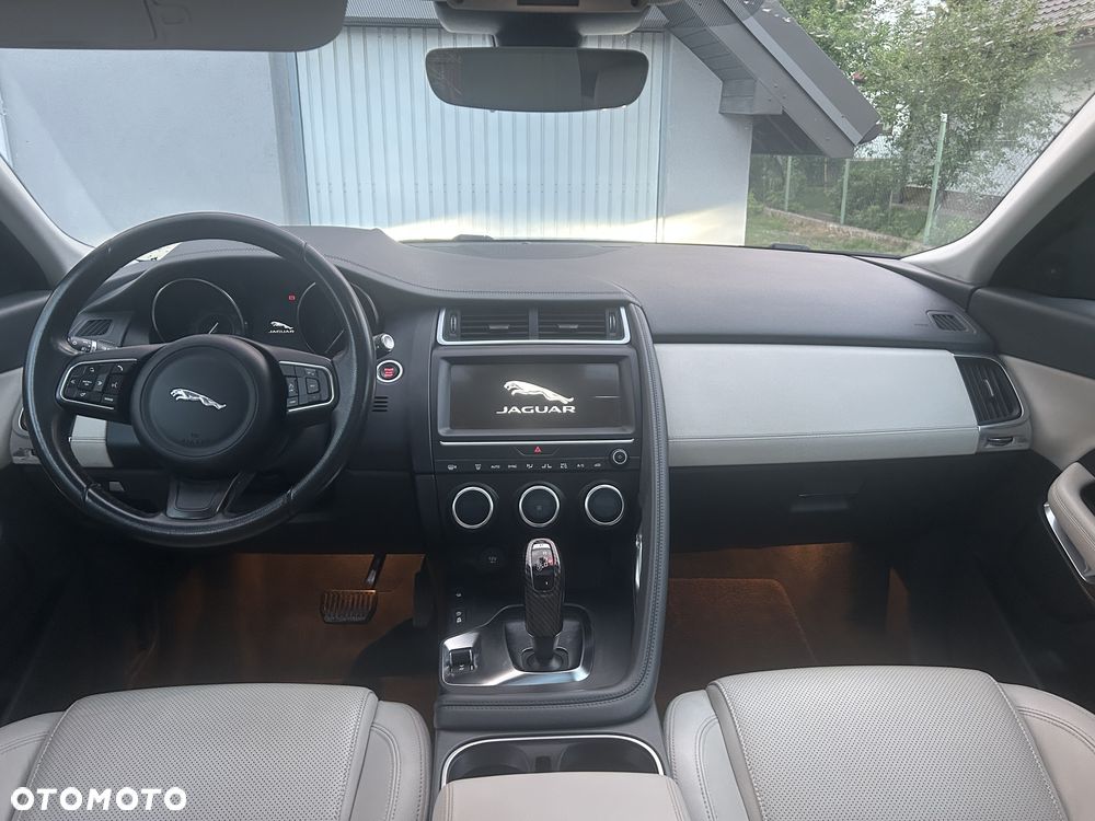Jaguar E-Pace D150 AWD R-Dynamic S - 16