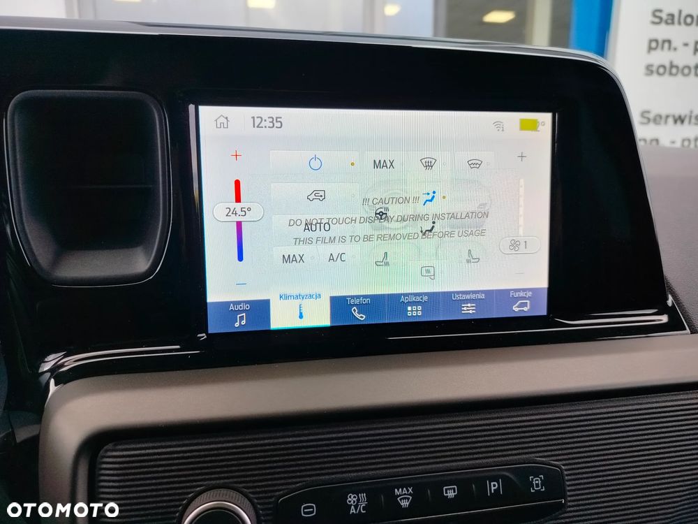Ford Transit Courier - 17