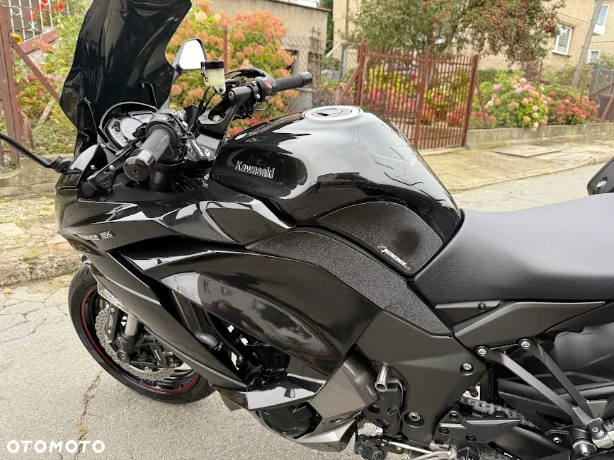 Kawasaki Ninja 1000 SX - 13