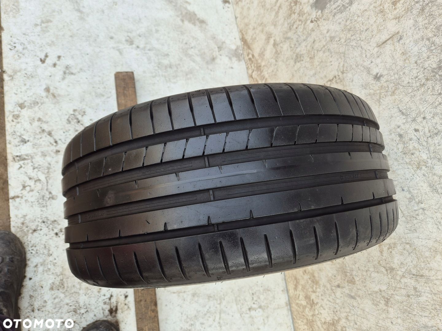Dunlop SportMaxx RT 2 235/40R18 95 Y rant ochronny, wzmocnienie XL - 1