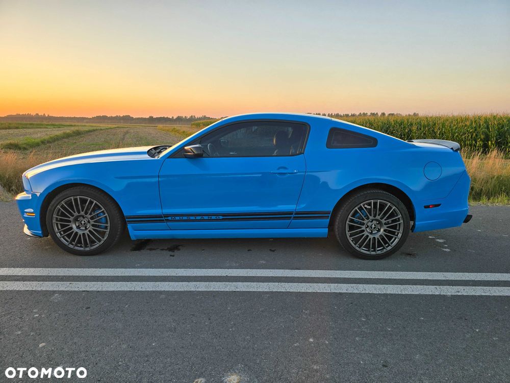 Ford Mustang - 7