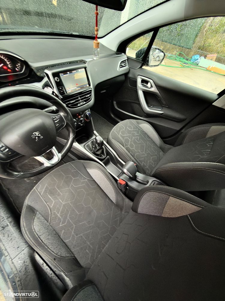 Peugeot 2008 BlueHDi 100 Active - 7