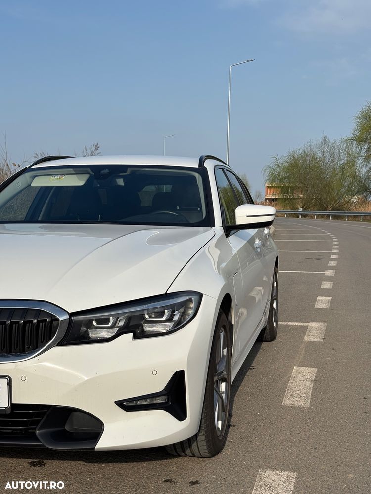 BMW Seria 3 330e Aut. Sport Line - 8