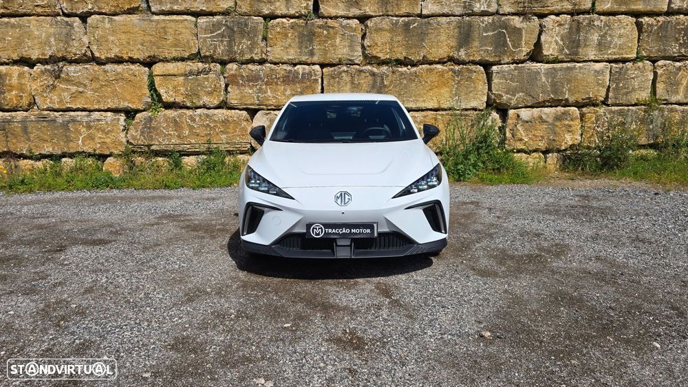 MG MG4 64 kWh Luxury - 5