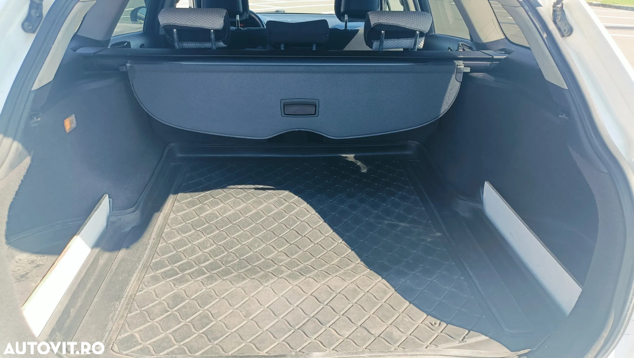 Toyota Avensis - 11