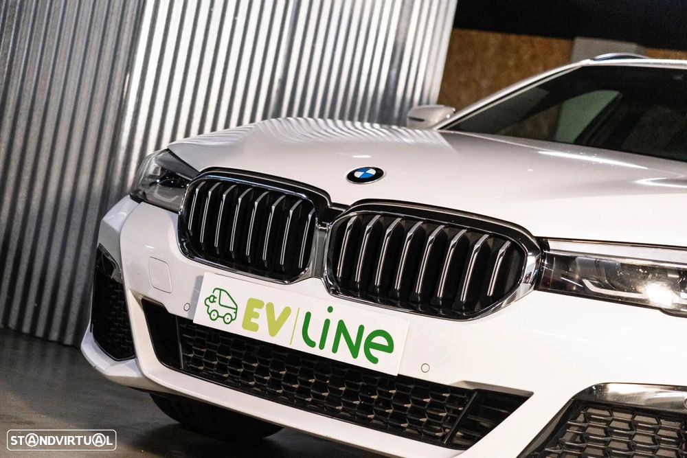 BMW 530 e Pack Desportivo M - 15