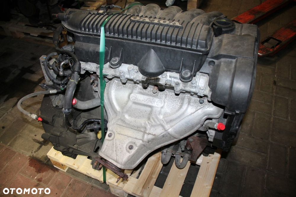 VOLVO V50 S40 C30 SILNIK 2.4 BENZYNA B5244S5/4/7 - 4