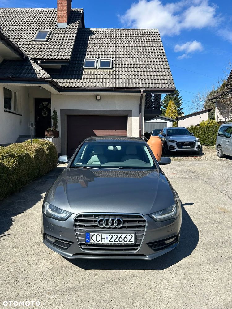 Audi A4 Limousine - 3