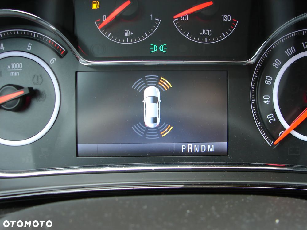 Opel Insignia - 21
