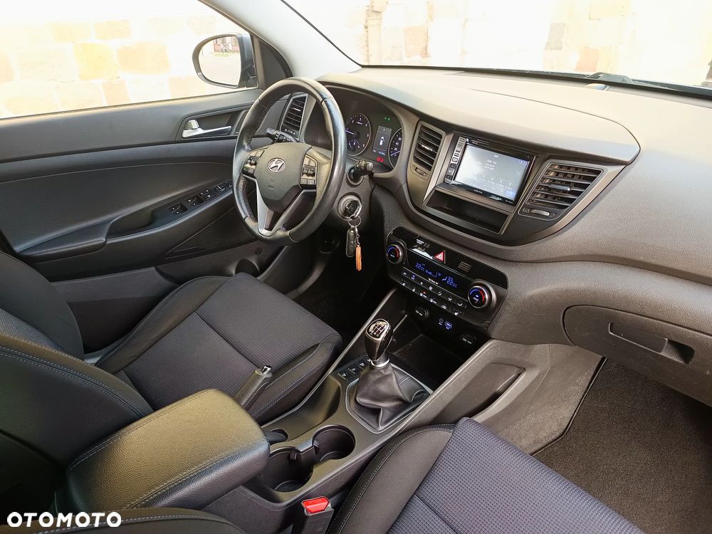 Hyundai Tucson 1.7 CRDI BlueDrive Comfort 2WD - 9