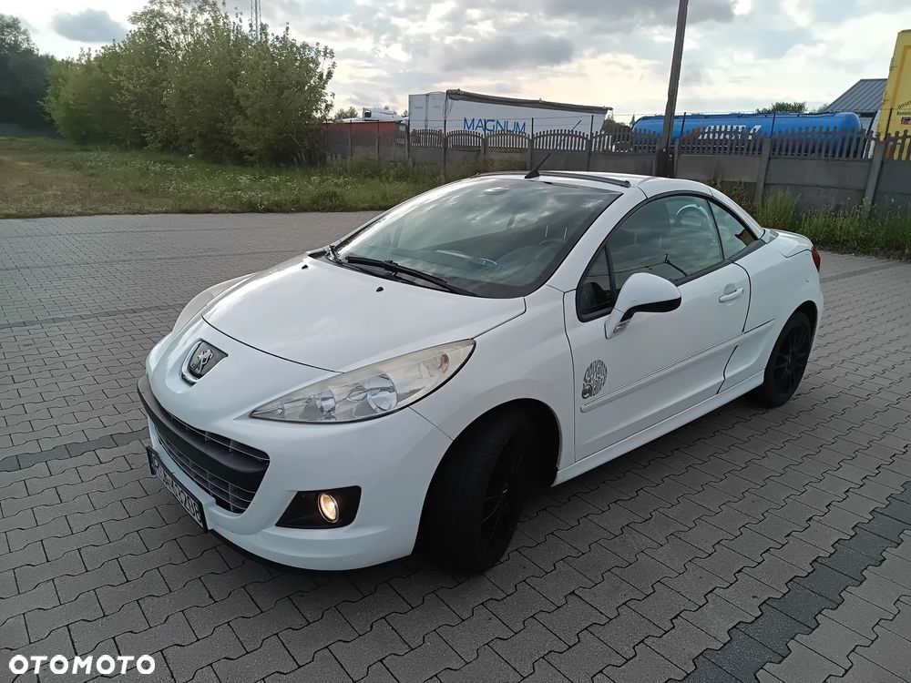 Peugeot 207 CC - 12