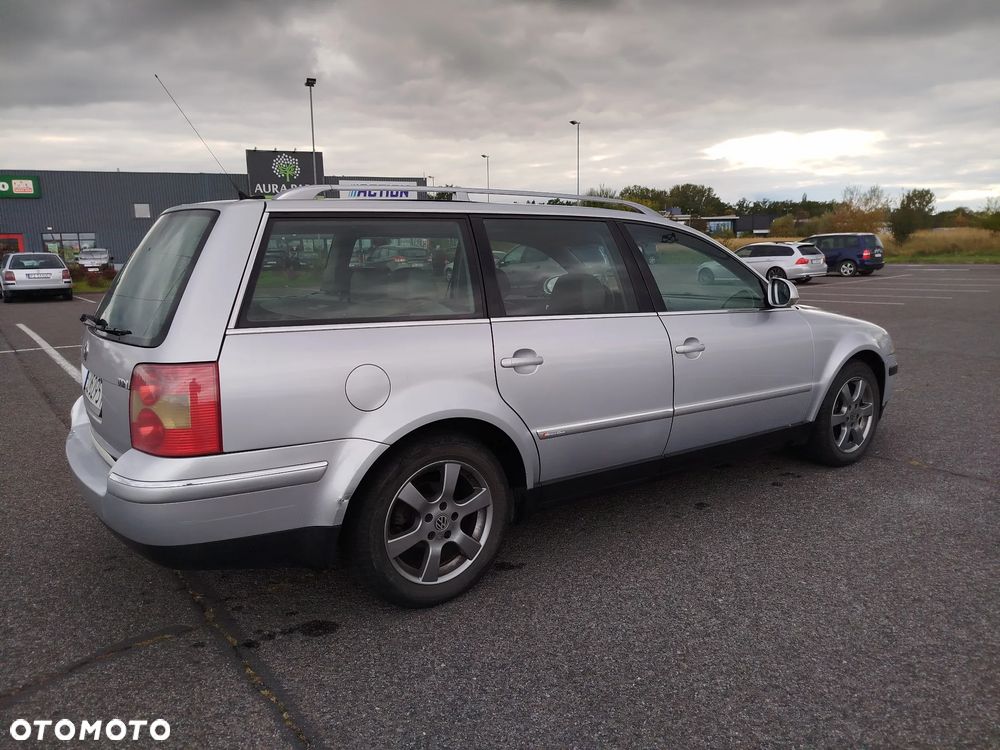 Volkswagen Passat - 21