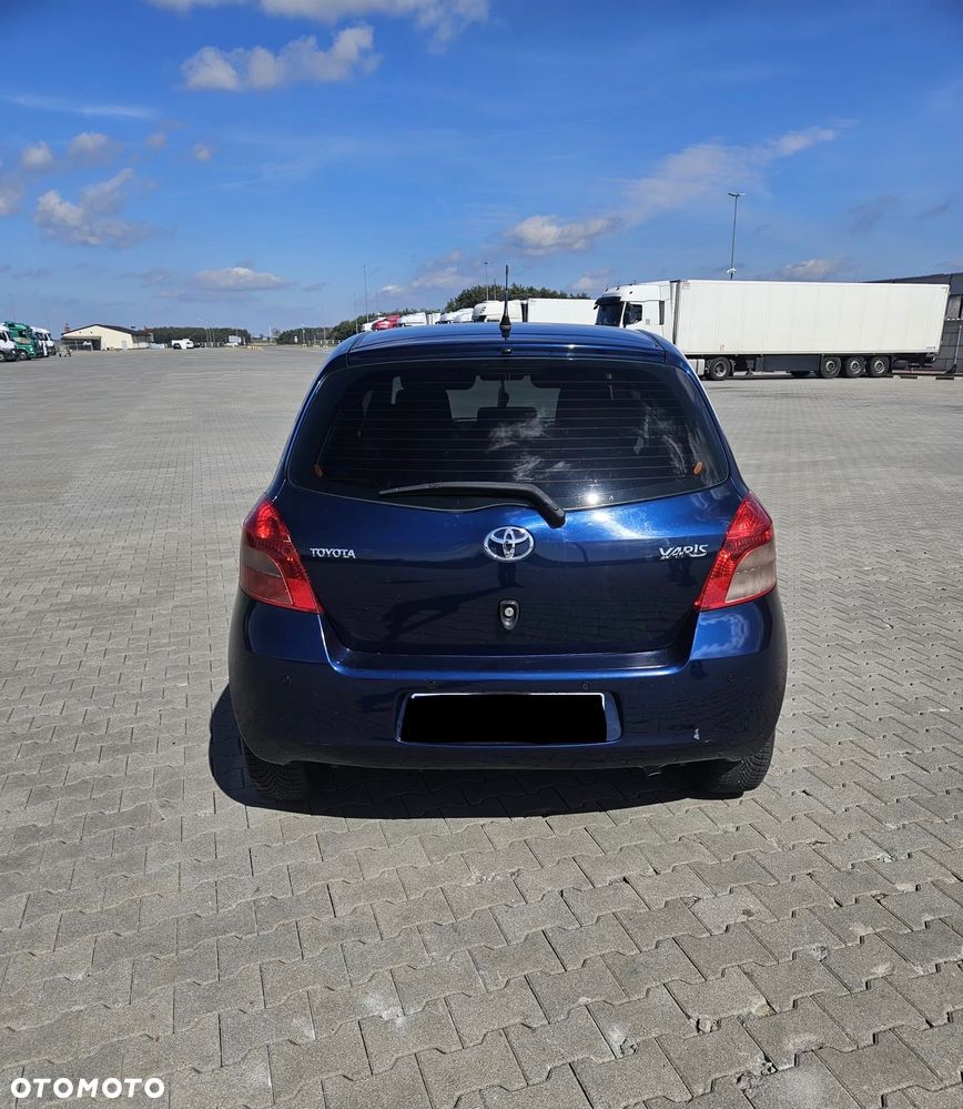 Toyota Yaris - 5