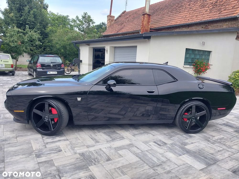 Dodge Challenger - 3