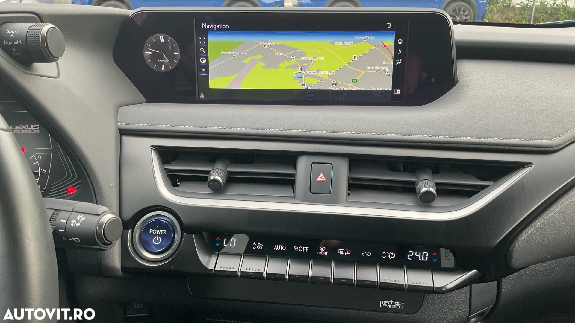 Lexus UX 300e Luxury - 16