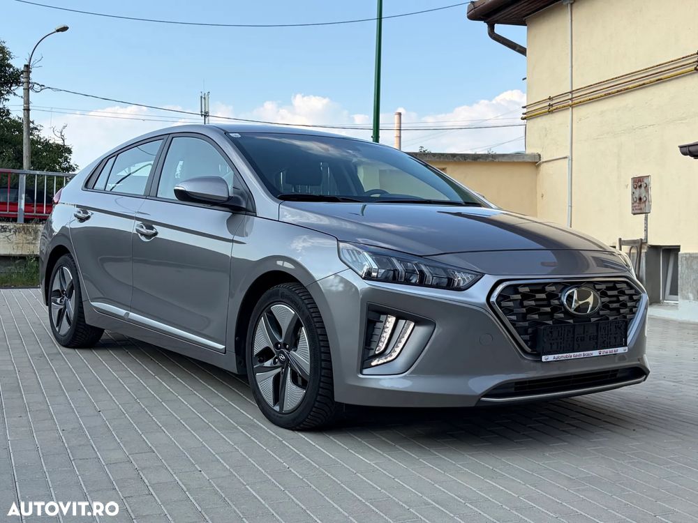Hyundai IONIQ - 29