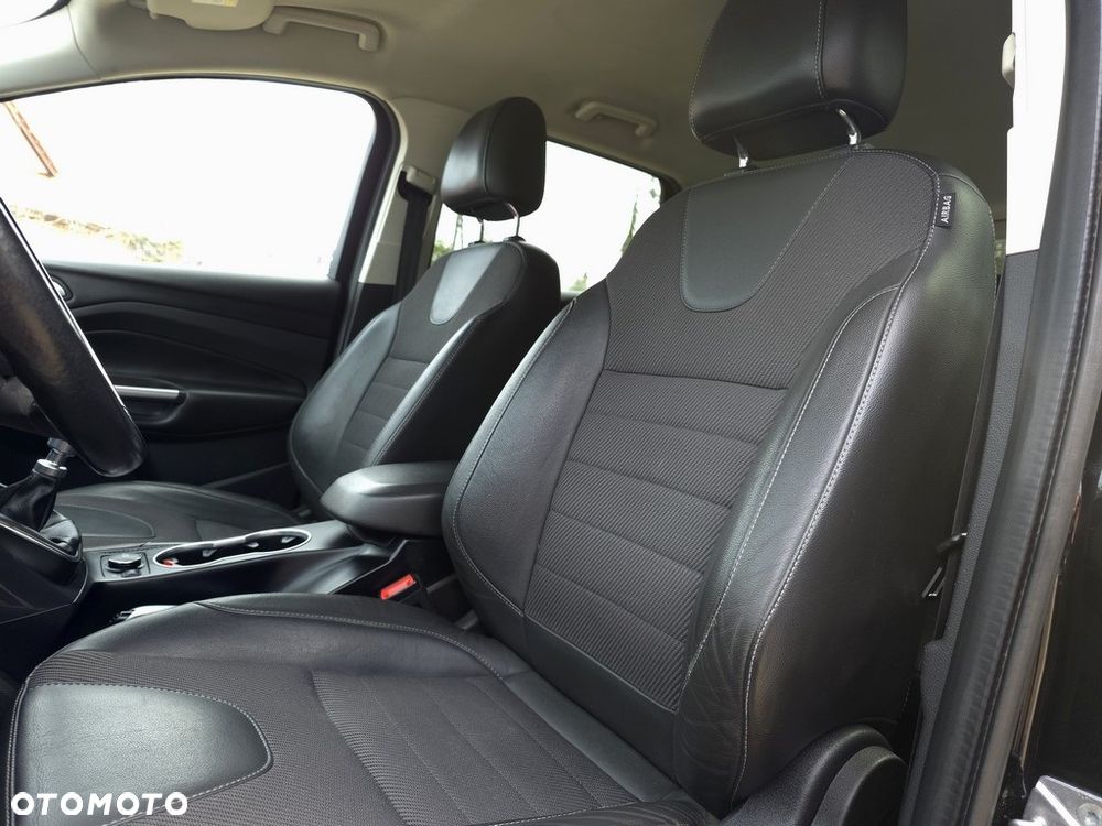 Ford Kuga 2.0 TDCi FWD Titanium - 17