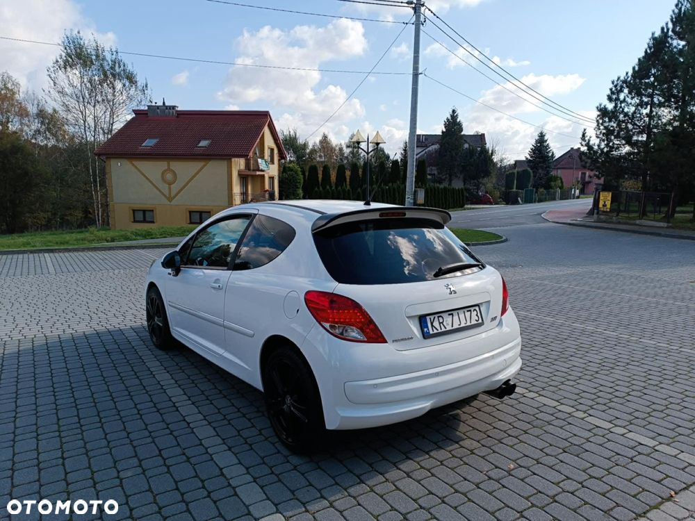 Peugeot 207 - 6
