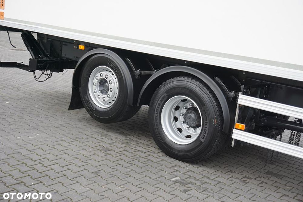 Volvo FM / 460 / E 6 / IZOTERMA + WINDA / 22 PALETY / DŁ 9,1 M / ŁAD. 14 345 KG - 19