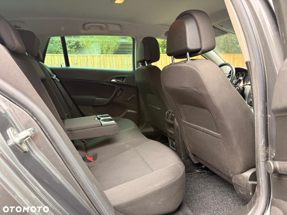 Opel Insignia 2.0 CDTI - 16