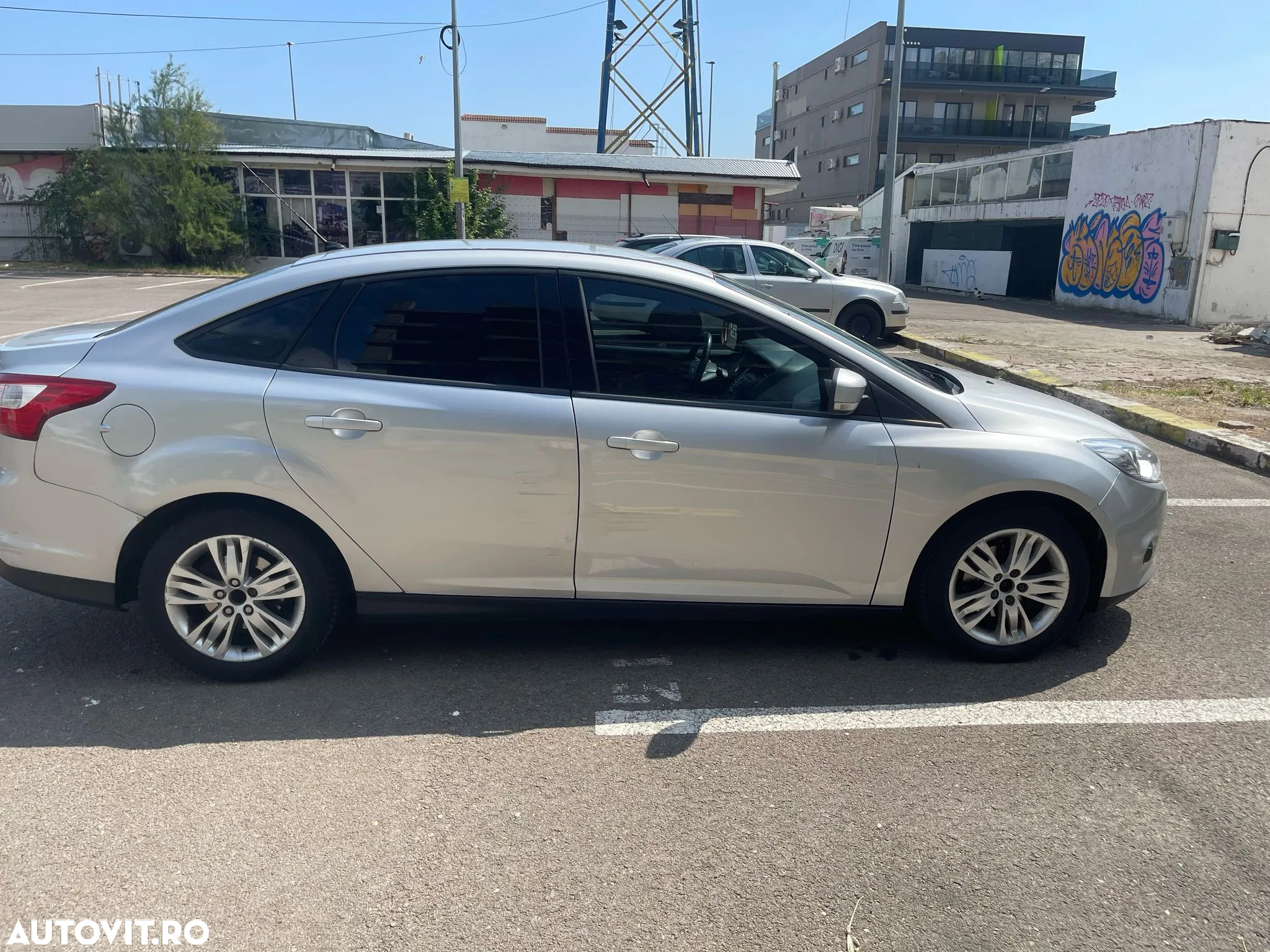 Ford Focus 2.0 TDCI DPF Titanium - 6