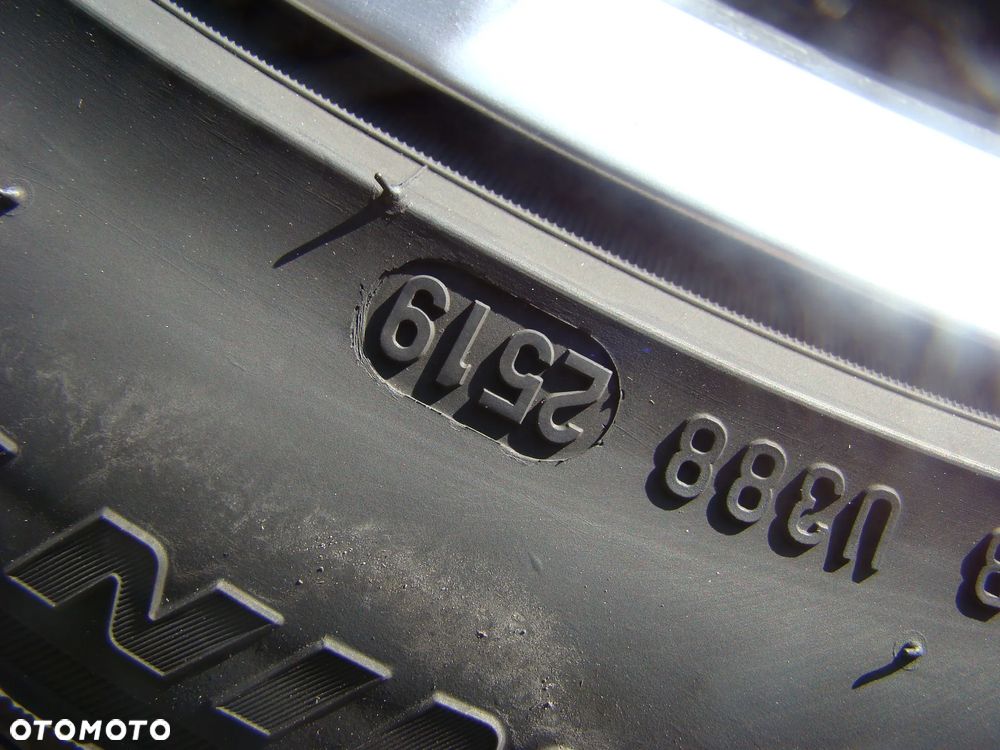 a93 5x112 VW Passat B9 B8 Beetle T-Roc 8jx18 opony zima 235/45 - 11