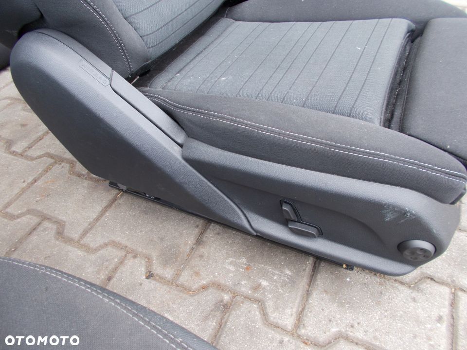 FOTELE KPL.MERCEDES C-KLASA W205 - 4