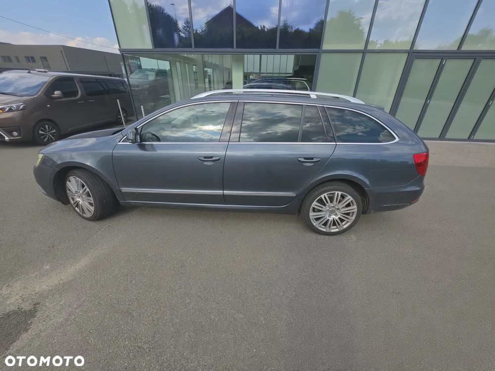 Skoda Superb 2.0 TDI 4x4 Exclusive - 19