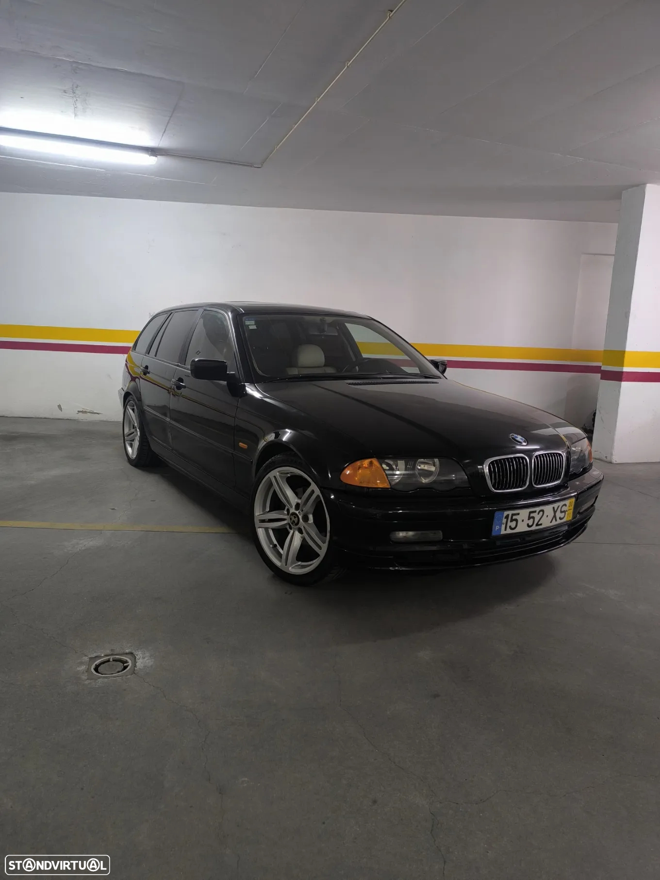 BMW 320 d Touring - 8