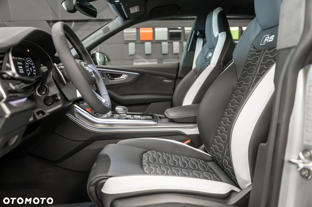 Audi RS Q8 - 15