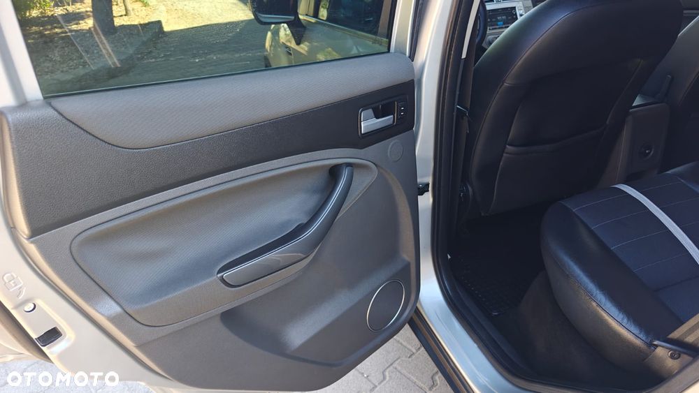 Ford Kuga 2.0 TDCi Titanium - 15