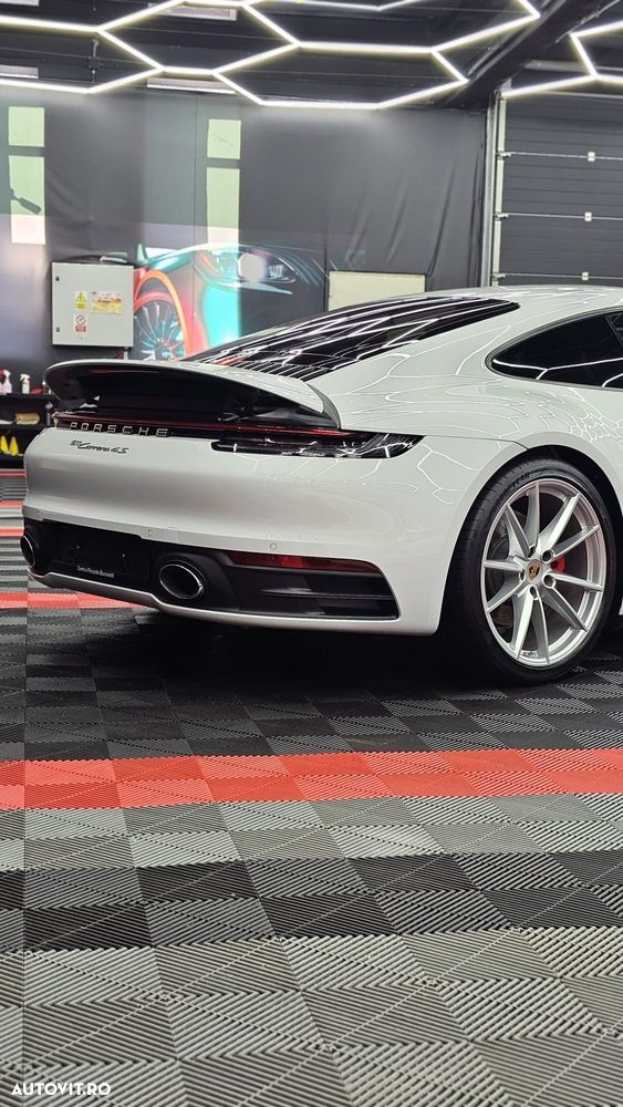 Porsche 911 4S - 3