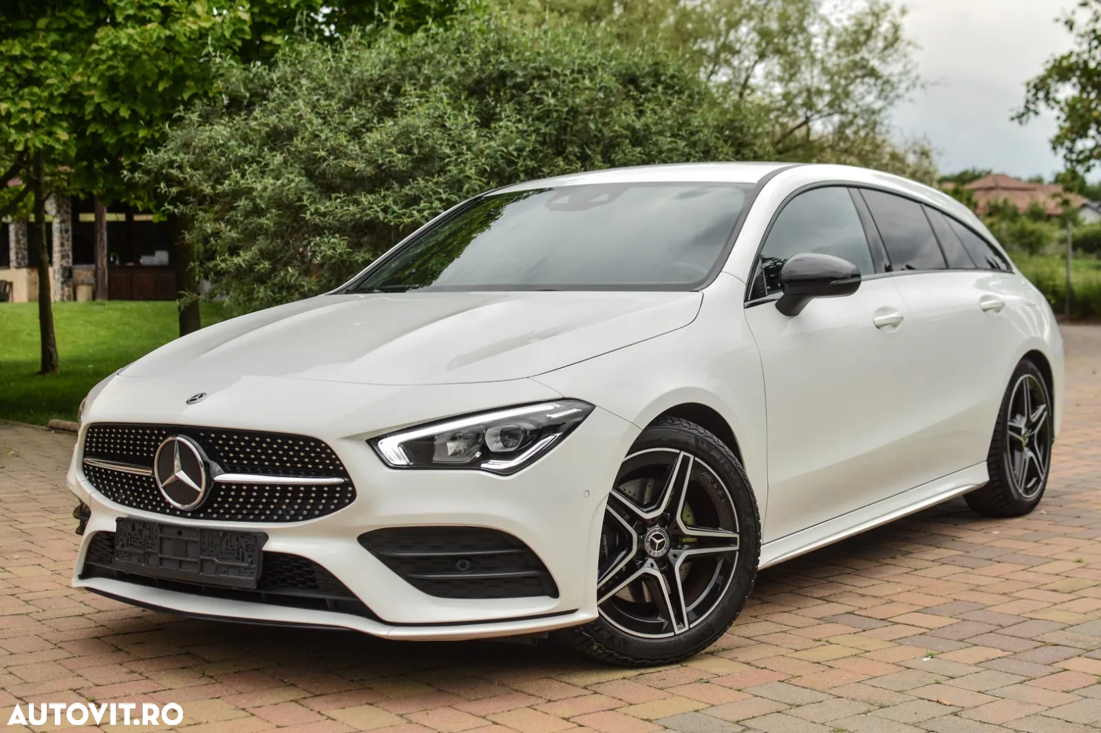 Mercedes-Benz CLA 200 Shooting Brake 7G-DCT AMG Line Advanced Plus - 3