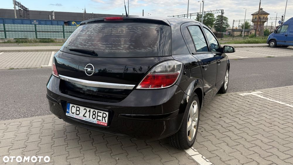 Opel Astra 1.6 111 EasyTronic - 5