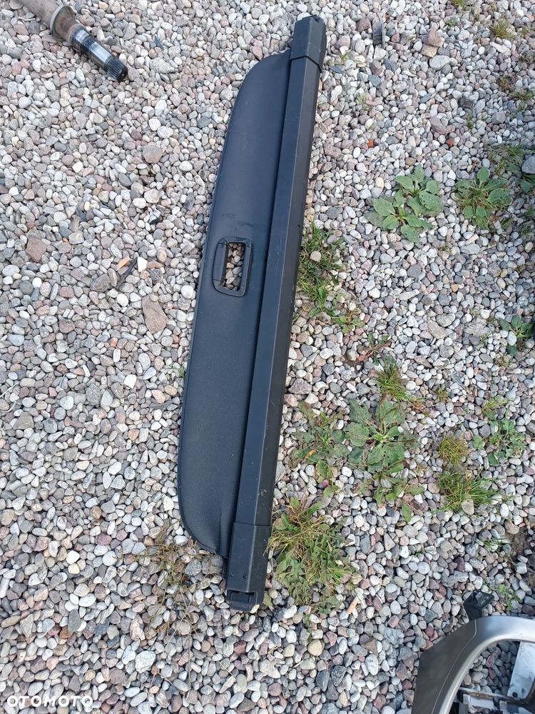 ROLETA BAGAŻNIKA CZARNA  opel astra j iv kombi2011 - 1