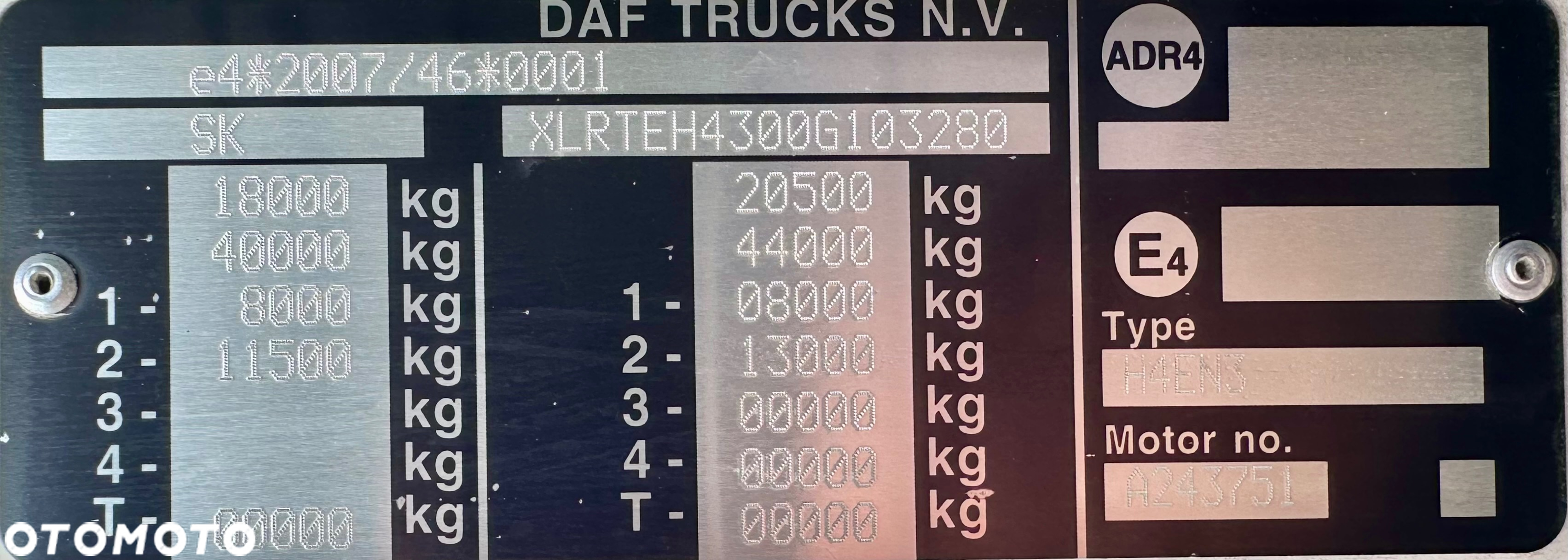 DAF XF460 SPACE CAB AUTOMAT STANDKLIMA FULLSPOJLERY XENON LED LONGCHASIS 2xALUTANK SKÓRA LODÓWKA WEBASTO 912000km FULLSERWIS DAF EURO 6 2016r IGŁA - 13