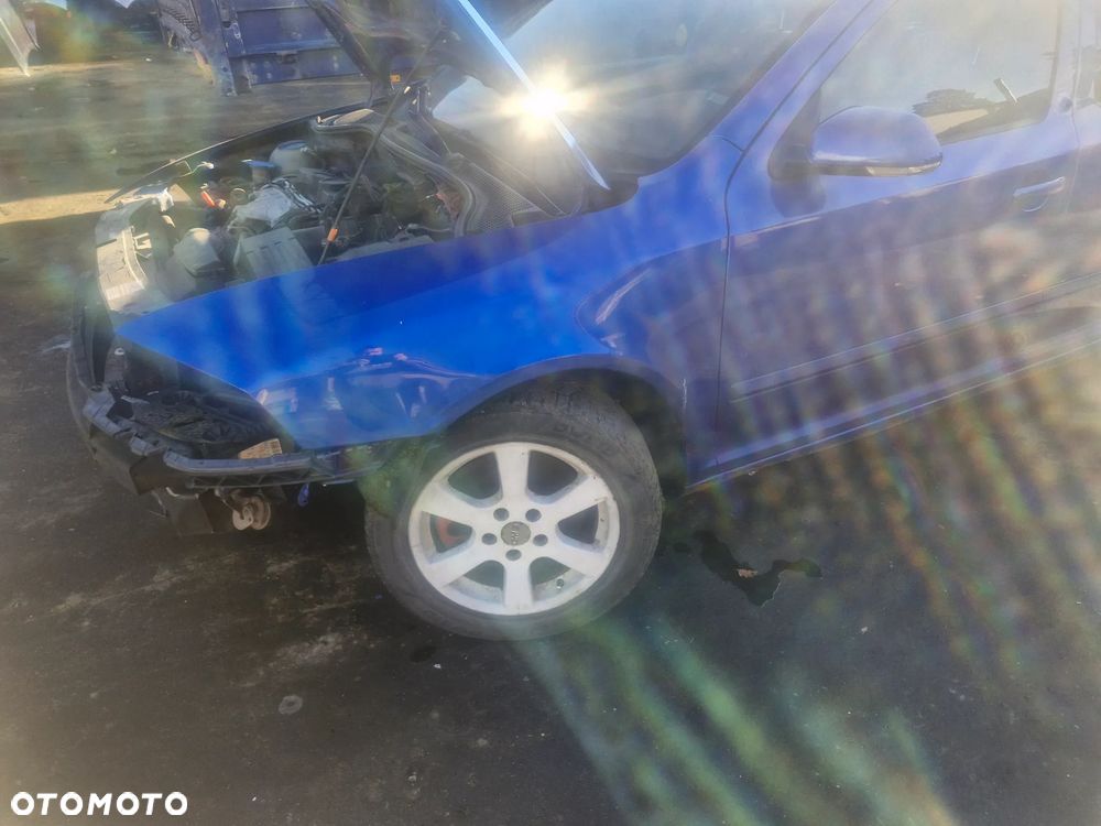 Skoda Octavia II RS (kombi): pojazd na części: maska, zderzak, drzwi, szyby, lusterka, chłodnica ... - 12