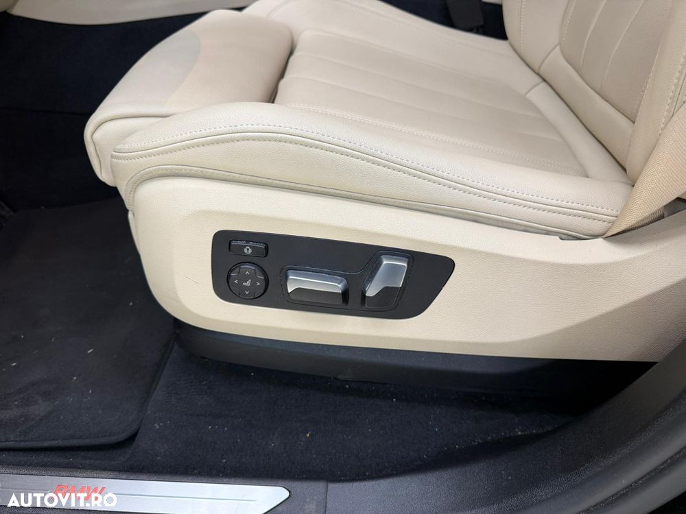 BMW X5 xDrive40i - 25