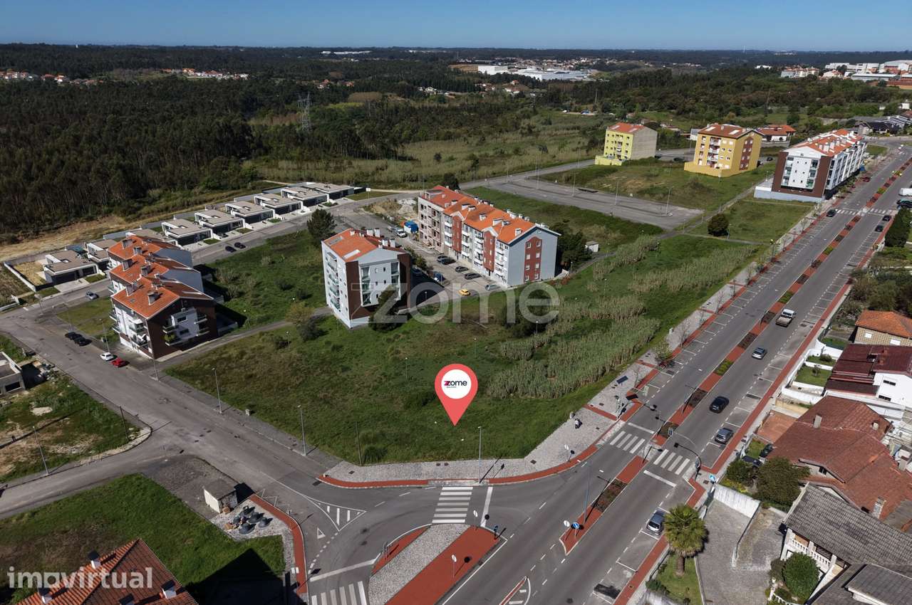 Lote para construção de prédio | 12 fogos | 360 m² - Grande imagem: 3/15