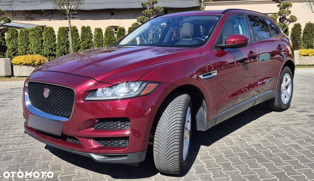 Jaguar F-Pace - 4