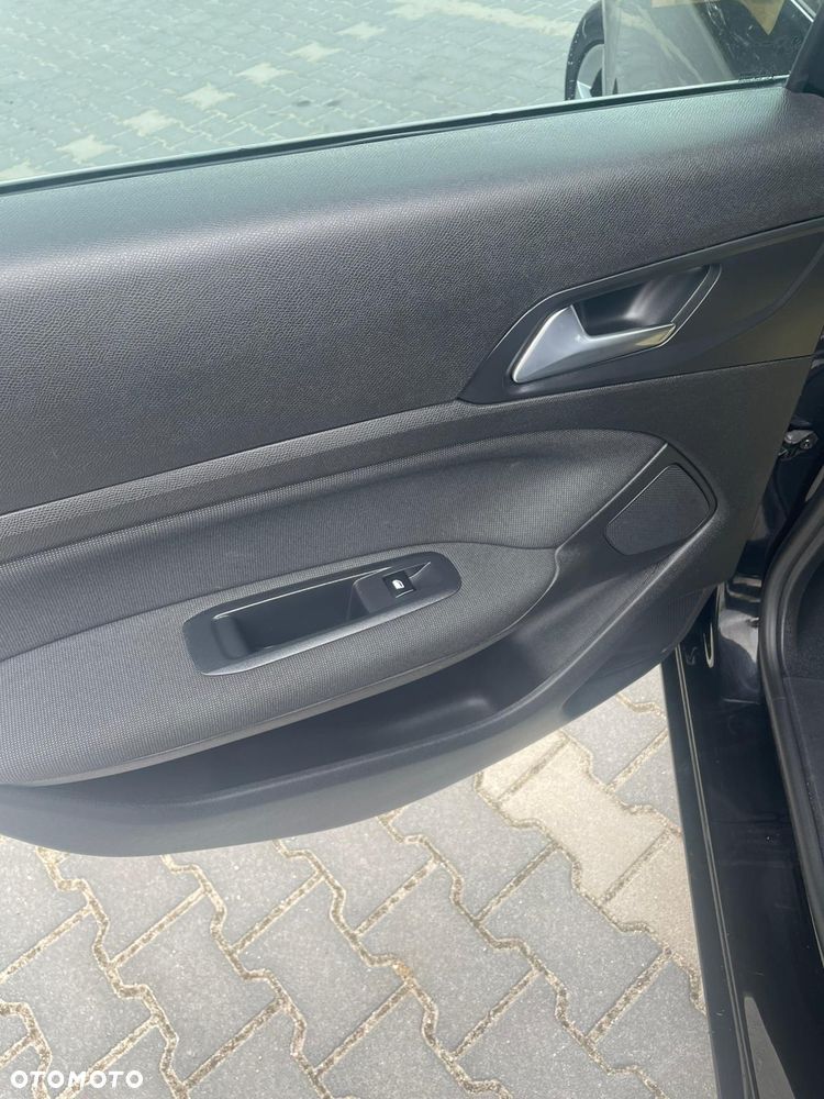 Peugeot 308 BlueHDi 150 Automatik Stop & Start Allure - 9