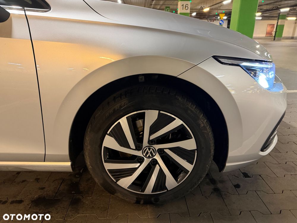 Volkswagen Golf - 12