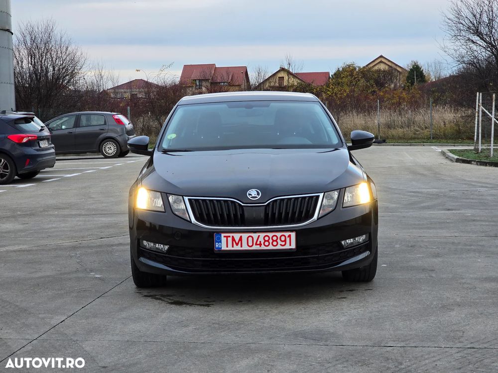 Skoda Octavia 2.0 TDI DSG Clever - 8